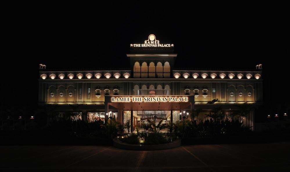 Ramee The Srinivas Palace Bhuj Esterno foto